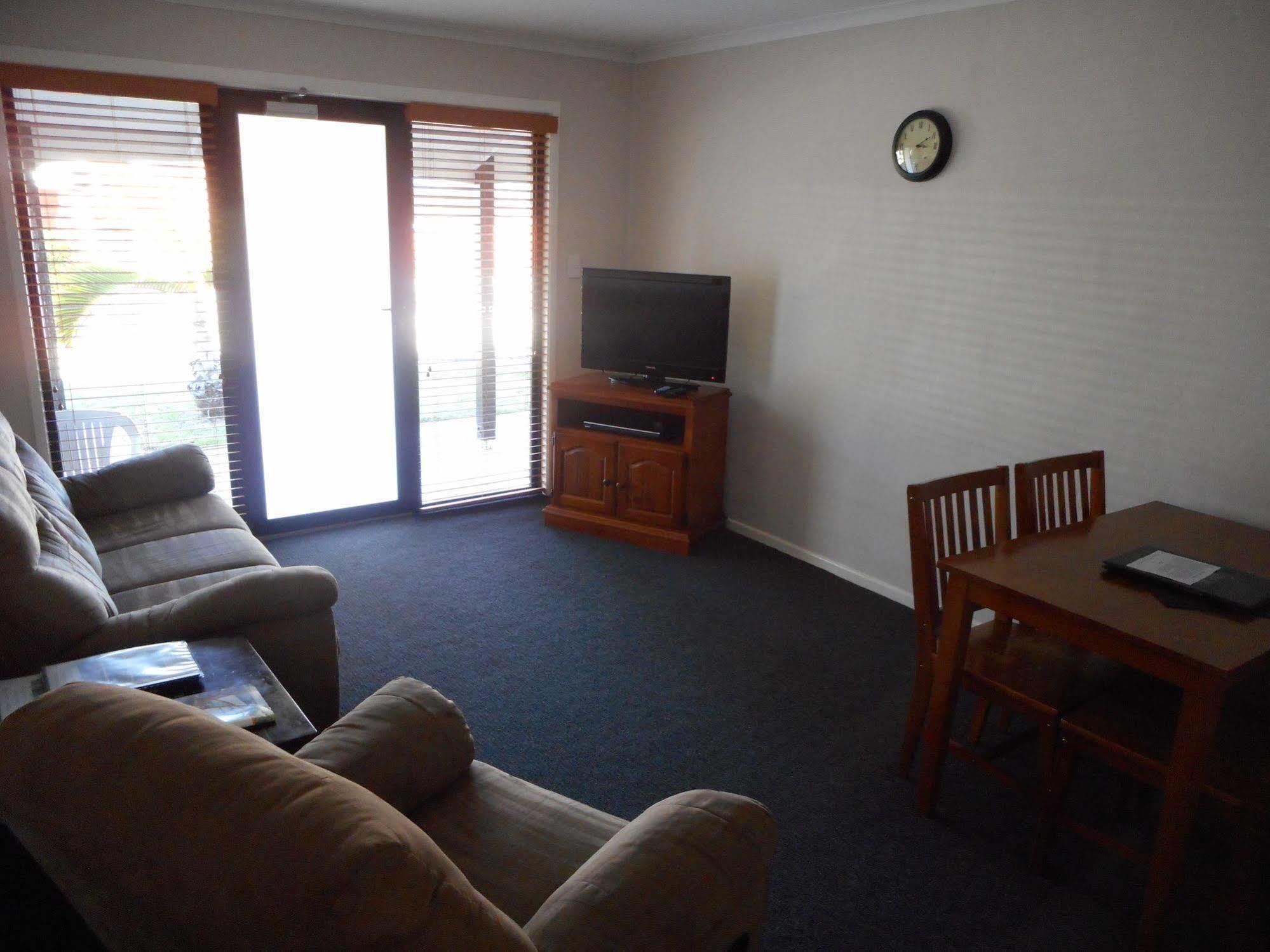 Torquay Hervey Bay Colonial Lodge מראה חיצוני תמונה