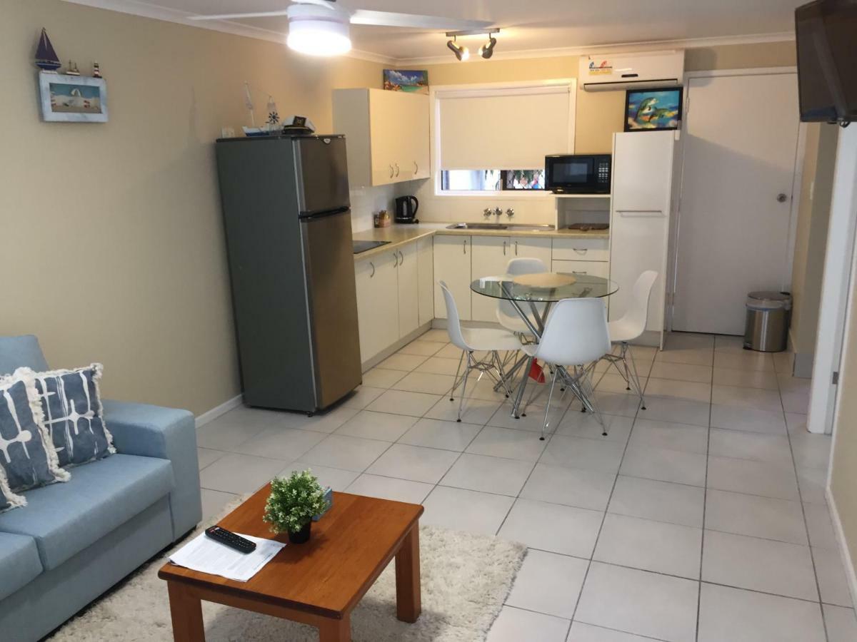 Torquay Hervey Bay Colonial Lodge מראה חיצוני תמונה